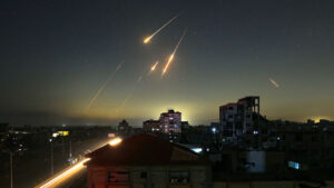 ईरान ने अमेरिका के साथ परमाणु वार्ता को "बेमानी" करार दिया, इजरायल के हमले के बाद तनाव बढ़ा