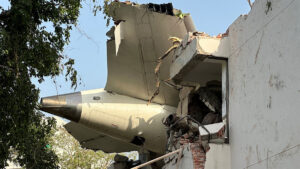 Plane Crash Reason: अहमदाबाद में कैसे क्रैश हुआ एयर इंडिया का विमान? पता चल गई वजह