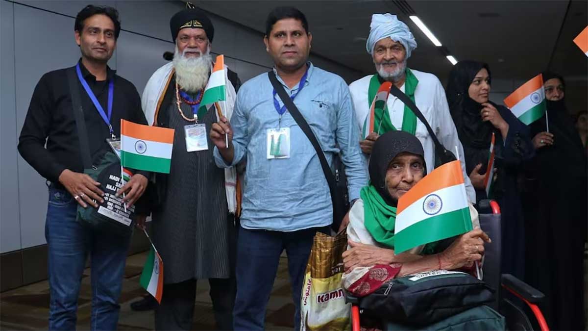 Operation Sindhu, युद्धग्रस्त ईरान से भारत लौटे 290 भारतीय नागरिक, छलके खुशी के आंसू